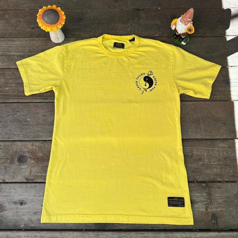 Yellow green thumb, Levi’s skateboarding collection